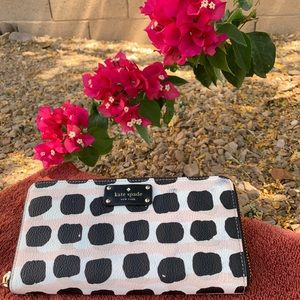Kate Spade New York Wallet